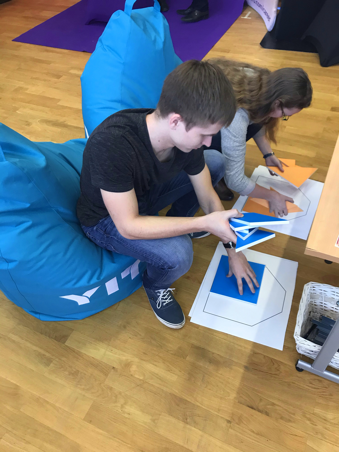 Tudengid karjäärimessil Võti Tulevikku 2020 YIT messiboksis võistlemas