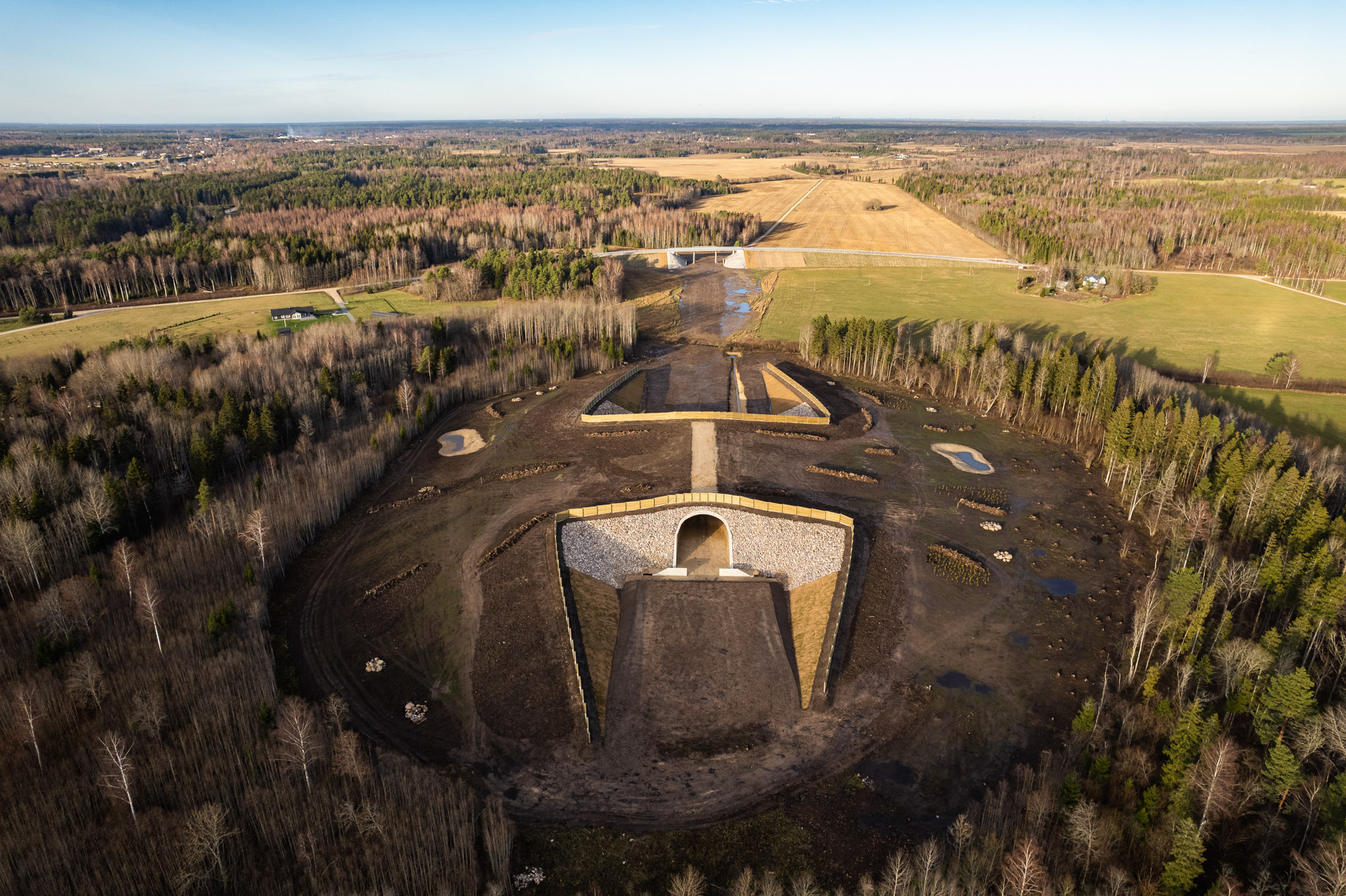 Лоонеский экодук и виадук на Кюнка теэ